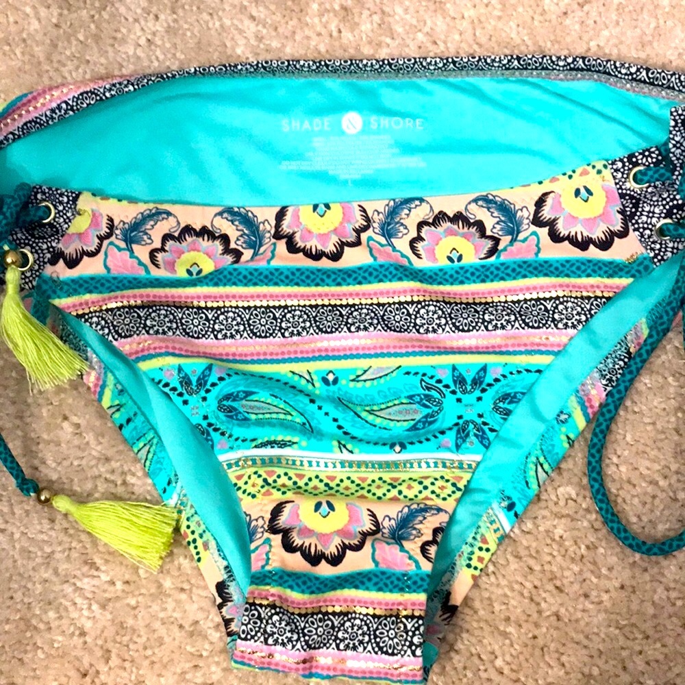 Multi-Pattern Two Piece Bikini - Picture 4 of 5